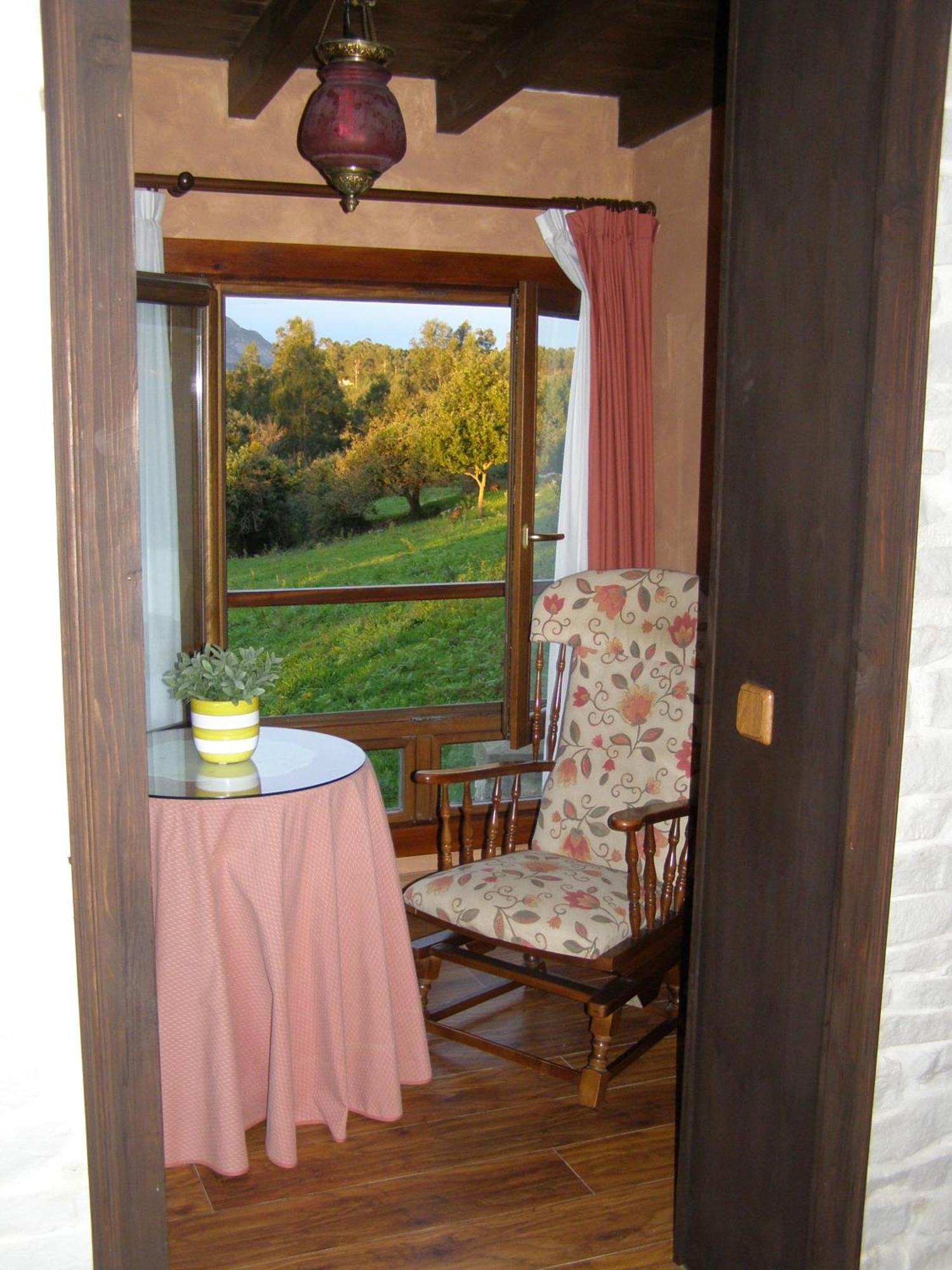 Hostal El Corral Del Acebo Nueva De Llanes Habitación foto